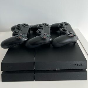 PS4 PlayStation  Gaming console + controller bundle